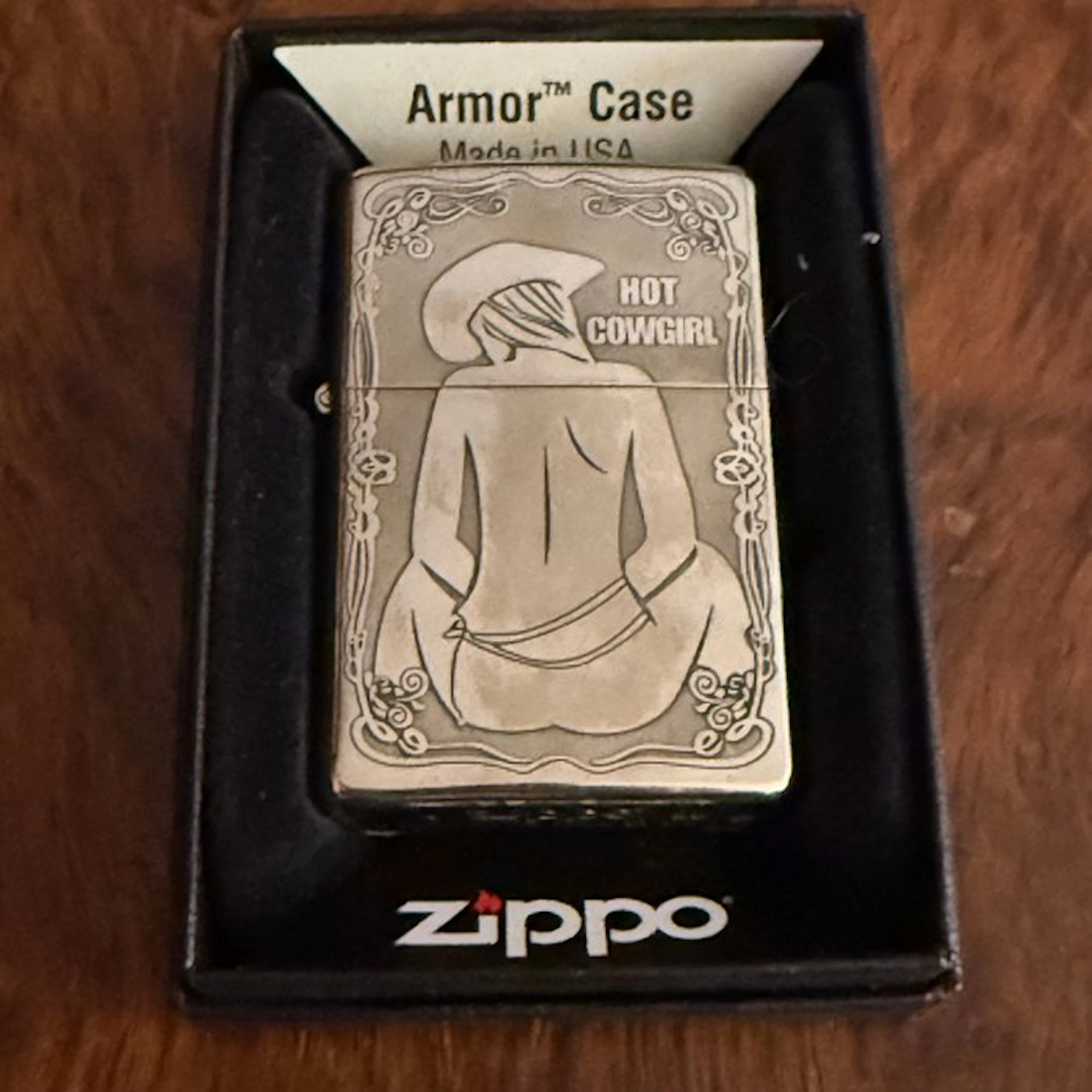 Zippo - Zippo Armor “Hot Cowgirl” - Lighter - Steel (stainless)