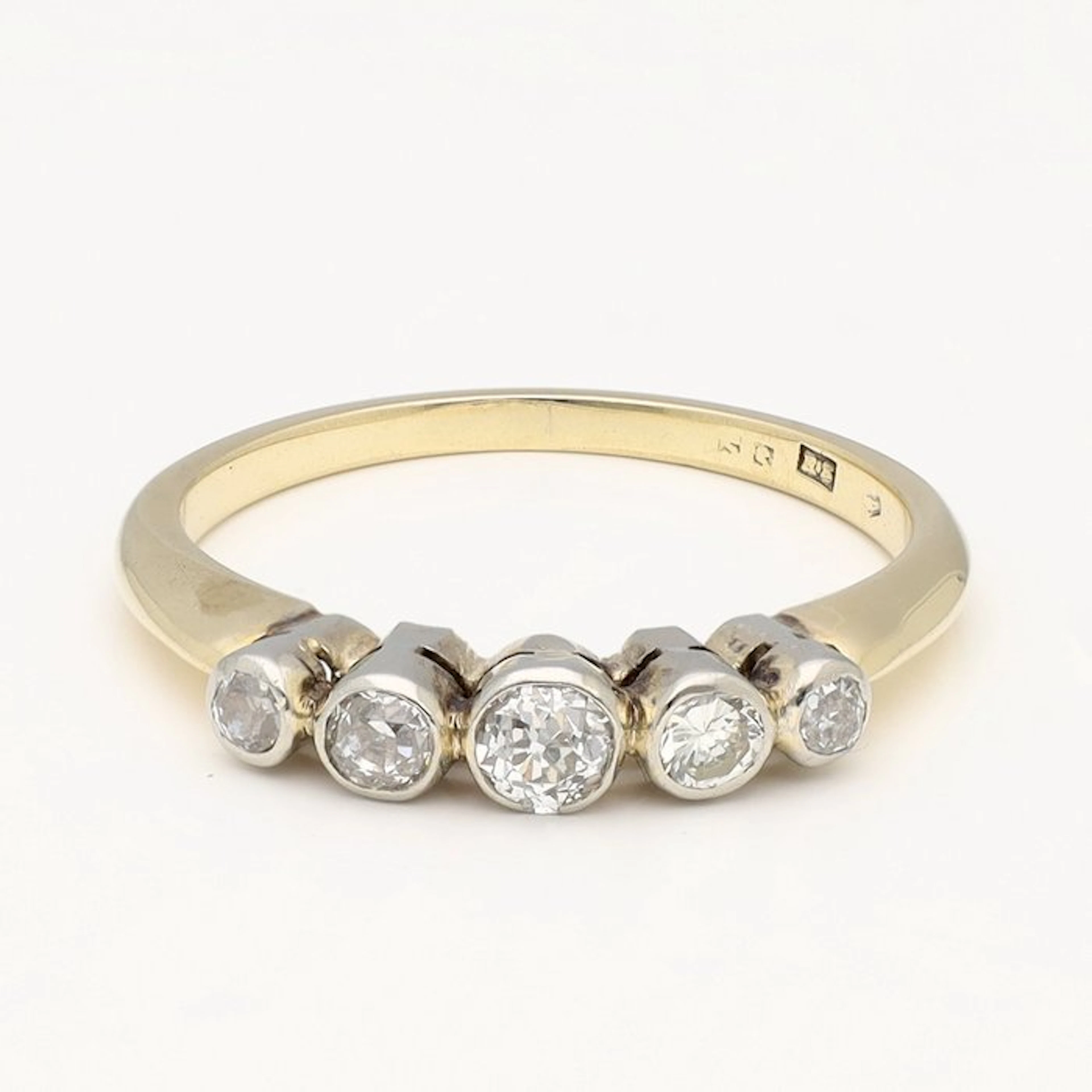Ring - 14 kt. Yellow gold - 0.19ct. tw. Diamond (Natural)