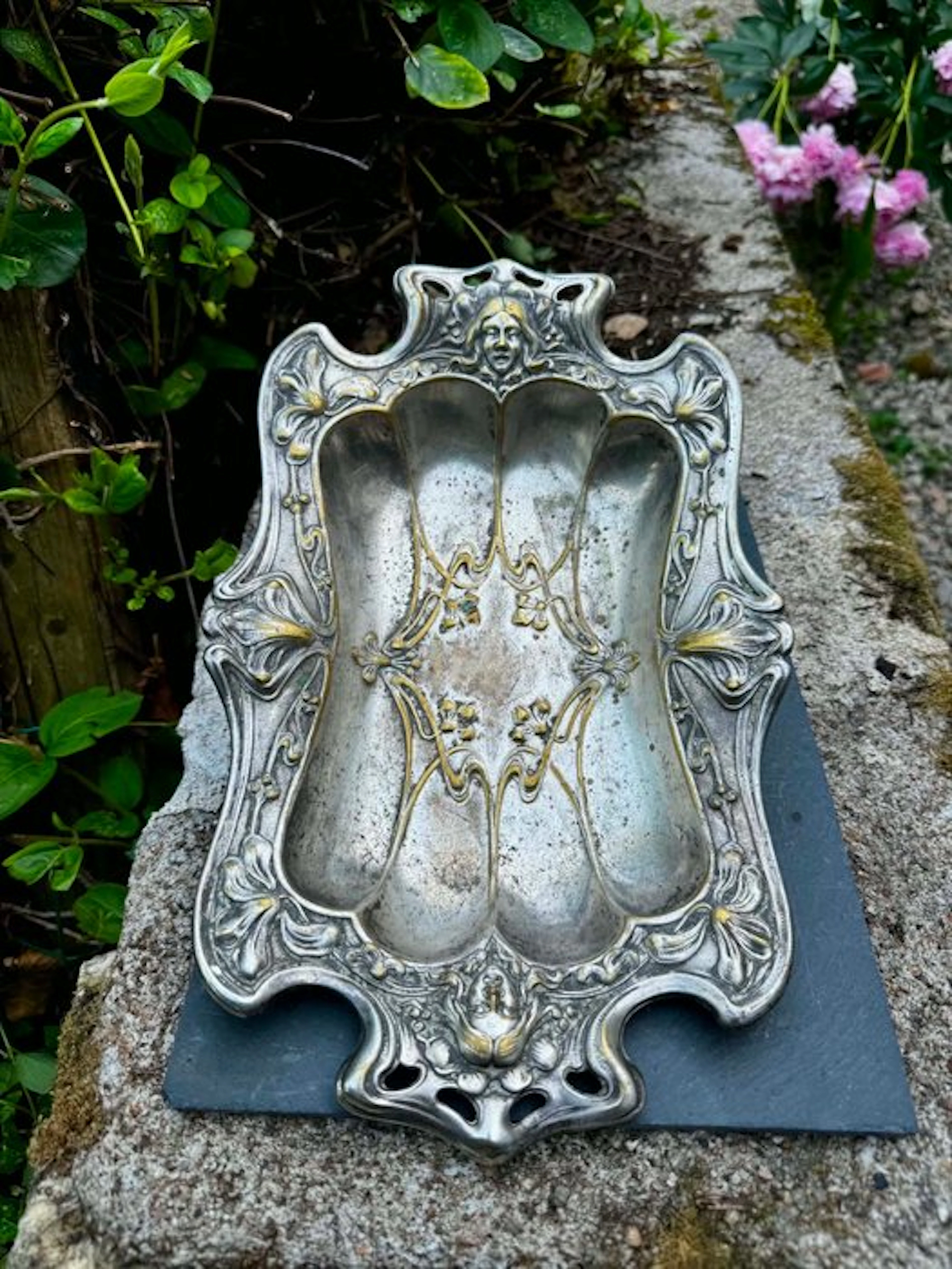 Decorative tray - Germany - Jugendstil tray, 19th century.