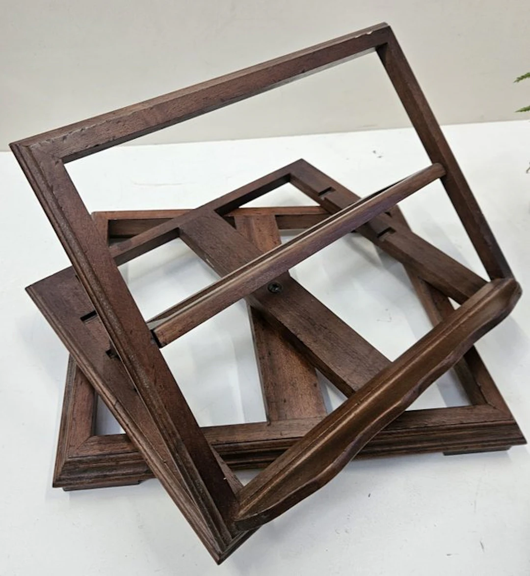 Stand - Maple - Rotating lectern