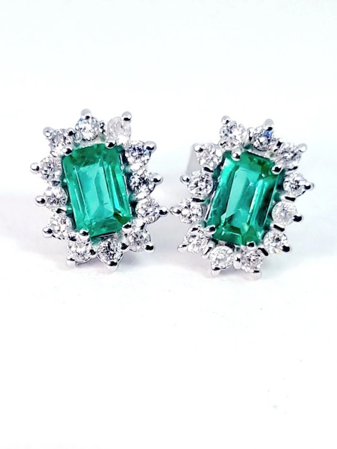 Earrings - 18 kt. White gold Emerald - Diamond