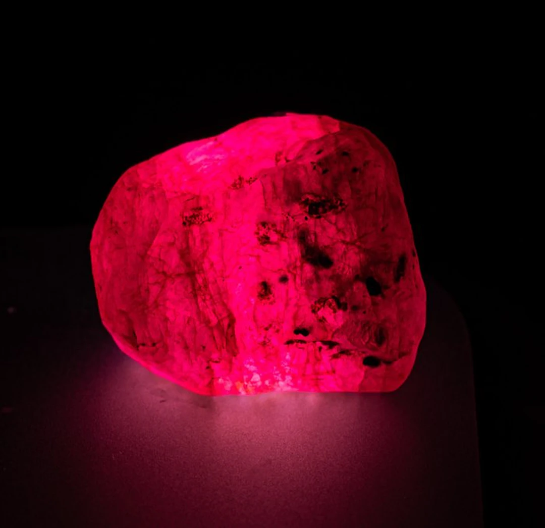 19.80 carats!! Pigeon-blood ruby - top quality GÉANT...
