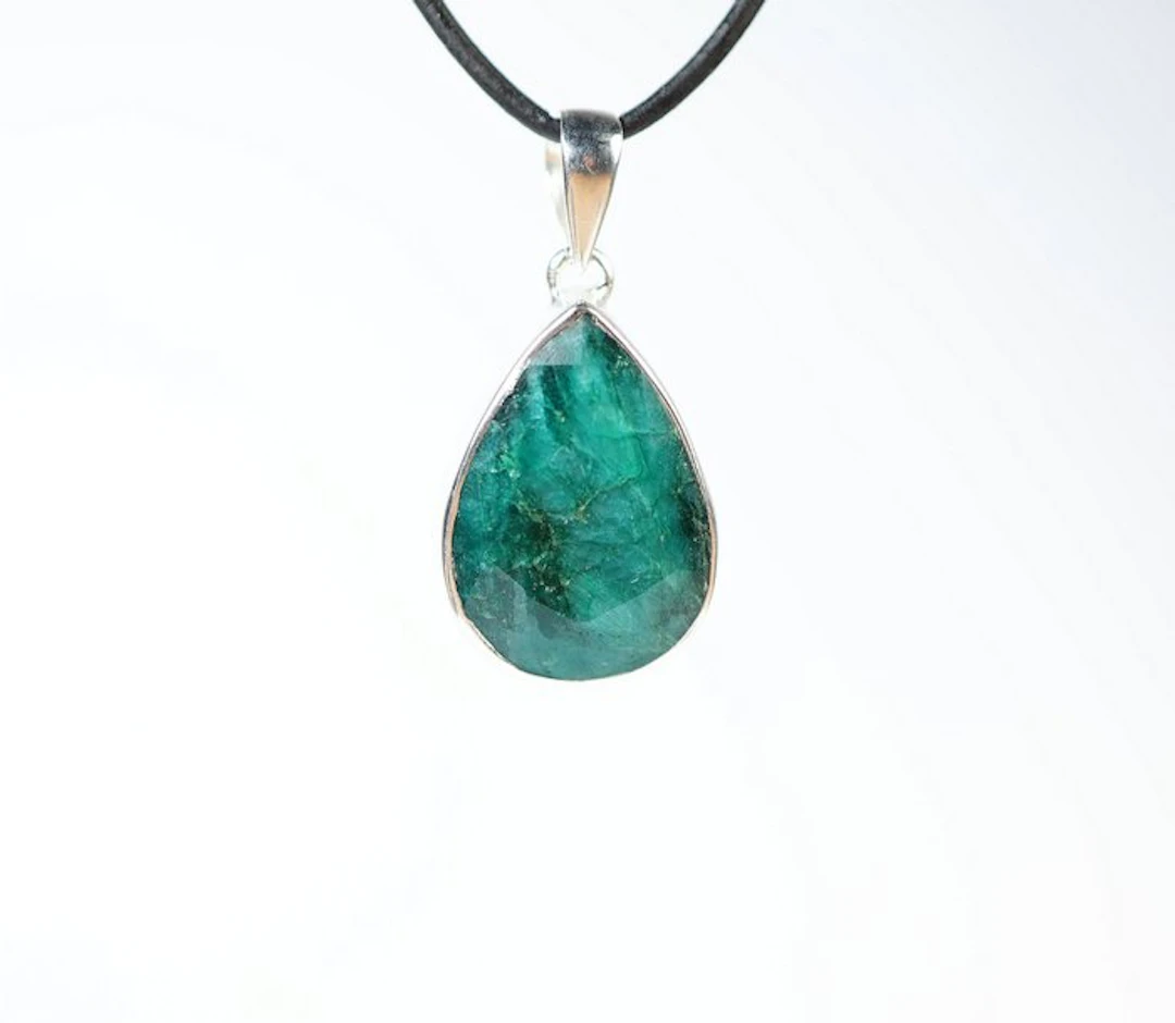 Emerald Pendant / new- 8.14 g - (1)