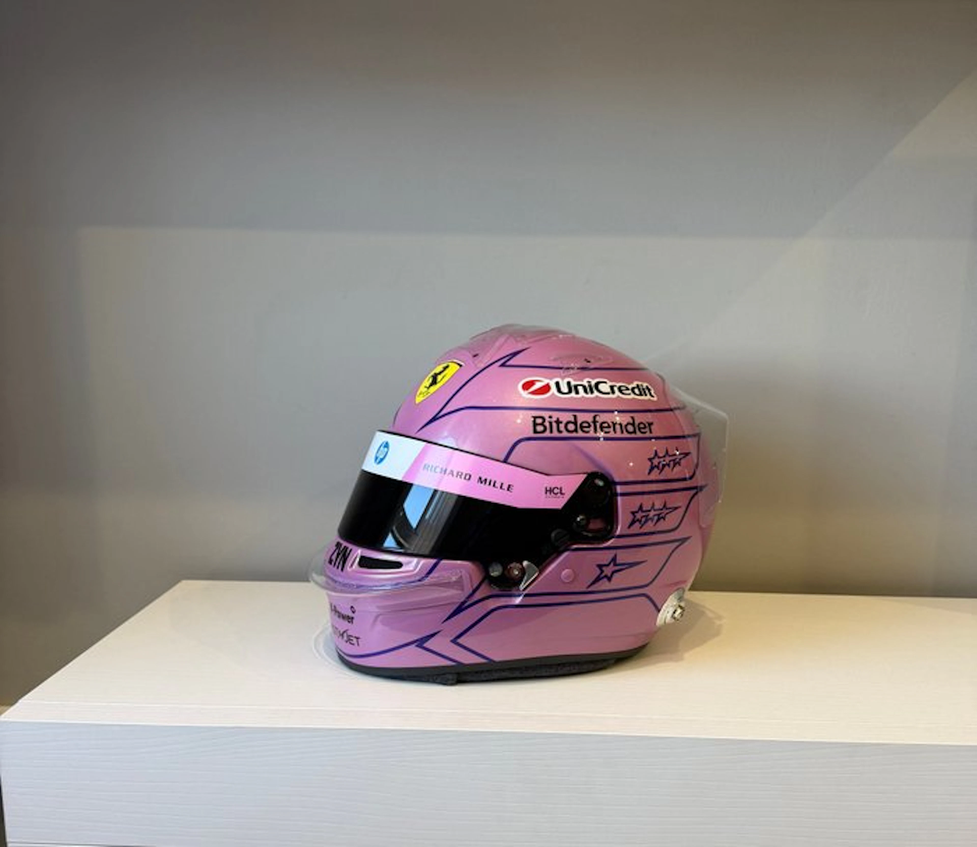 Lewis Hamilton - 2025 - Replica helmet