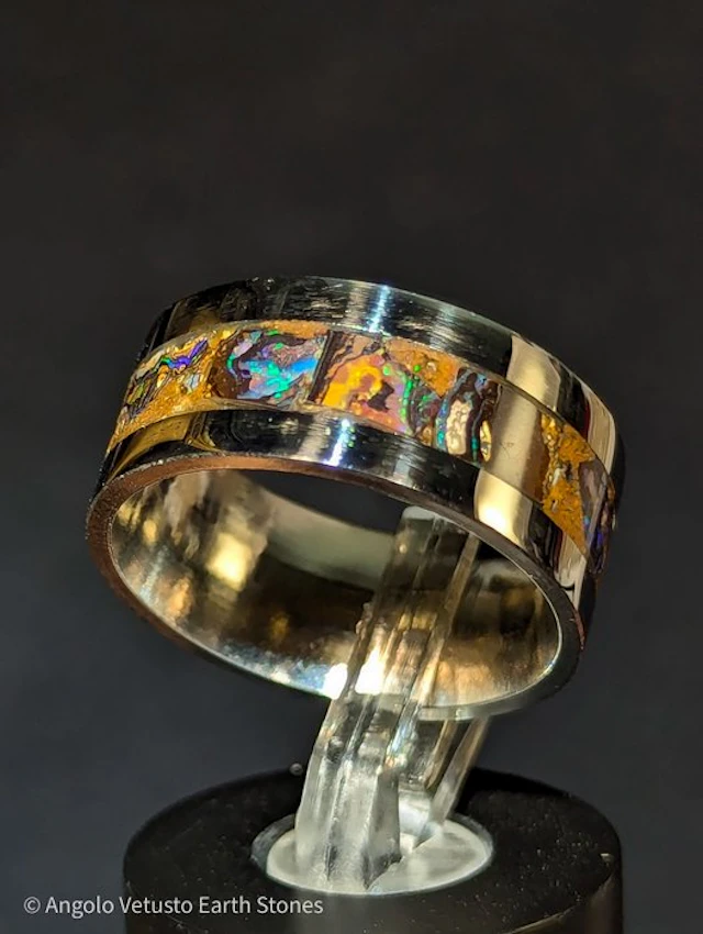 3.89 g - Unique Hand Made Natural Australian Boulder Opal...