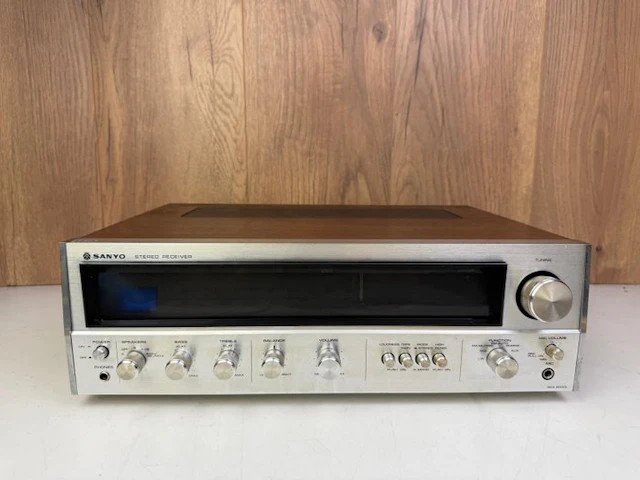 Sanyo - DCX 2000L Solid state stereo receiver