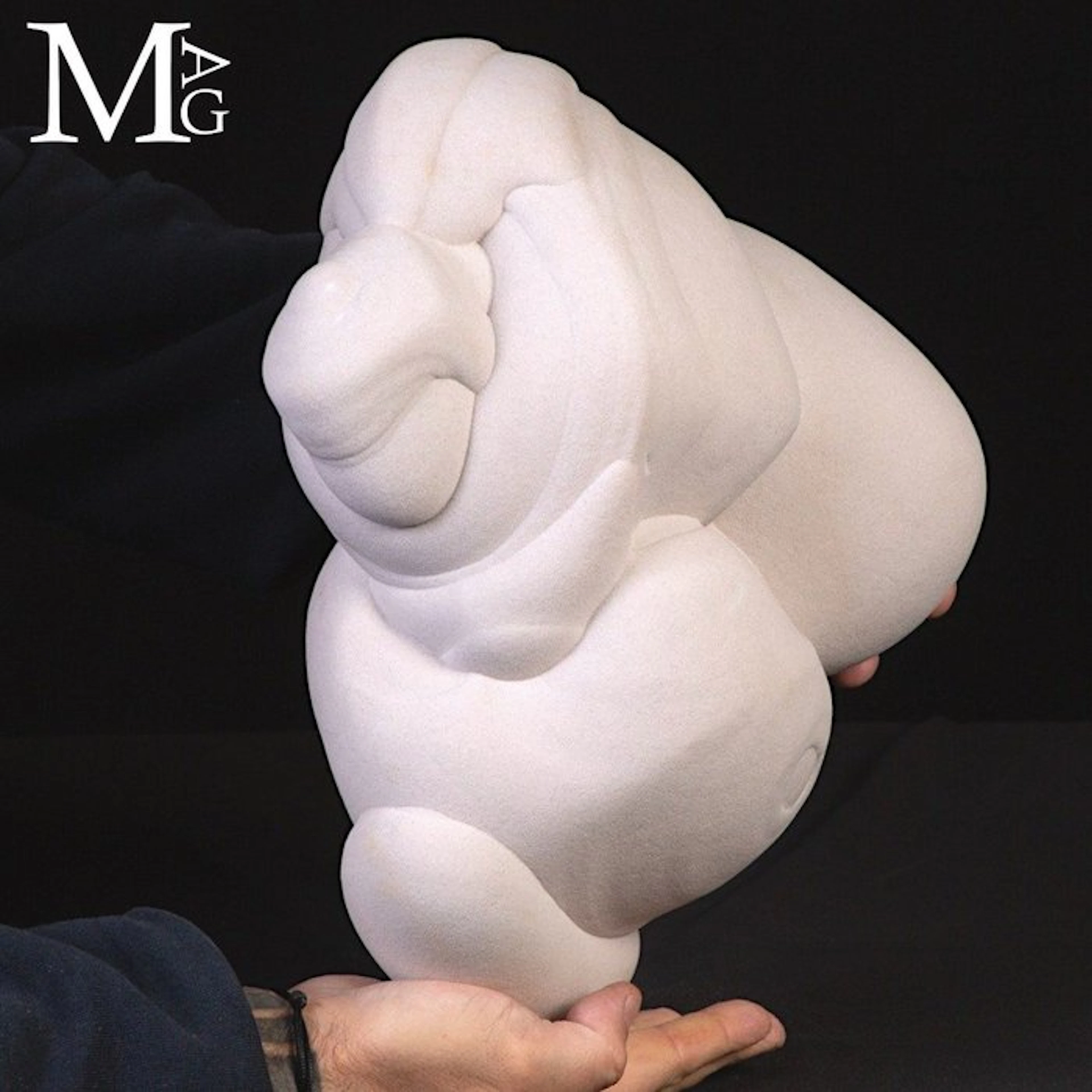 Monumental Biomorphic Gogotte