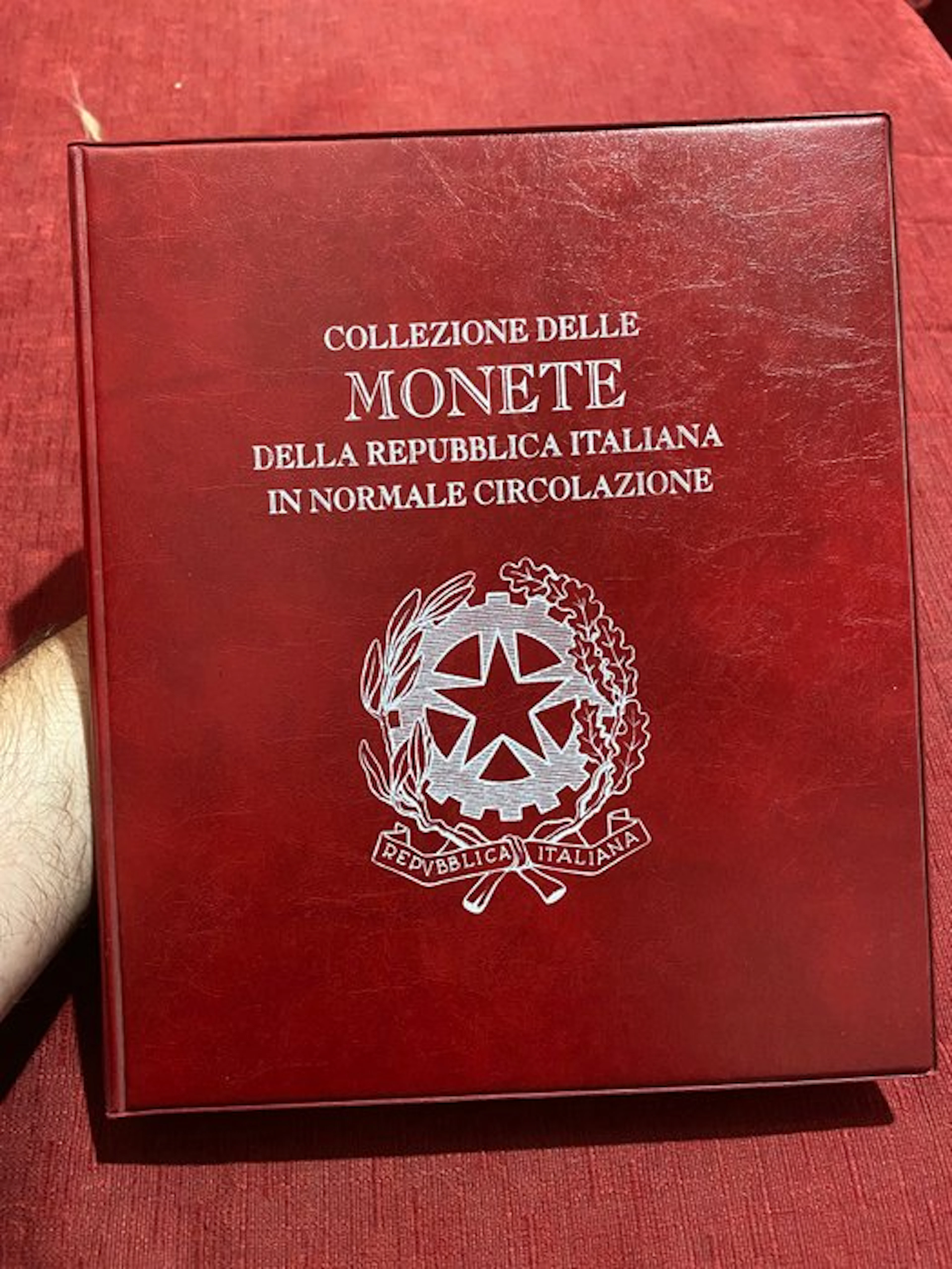Italy. Album con collezione parziale 1948-2001 (No reserve price)