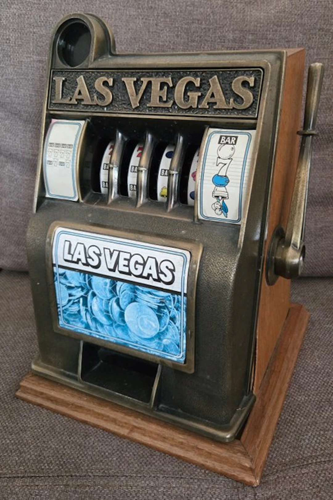 Las Vegas - Slot machine - Bronze Slot Machine
