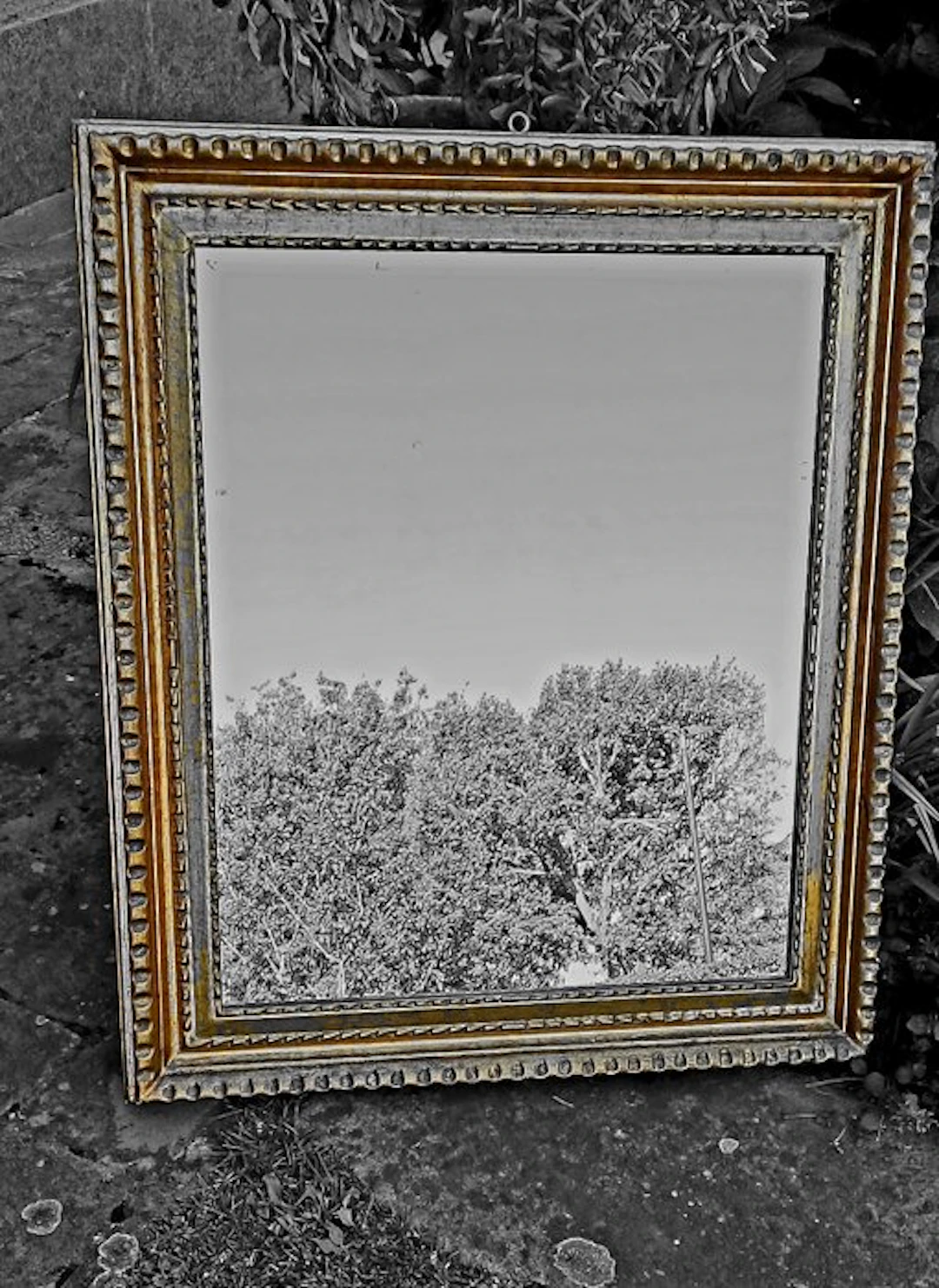 Wall mirror - Glass, Wood - Large with a gilded frame.
