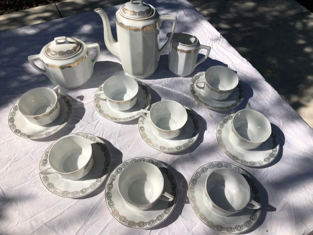 Porcelaine de Limoges - Tea service (18) - Porcelain - Set of 2 place settings