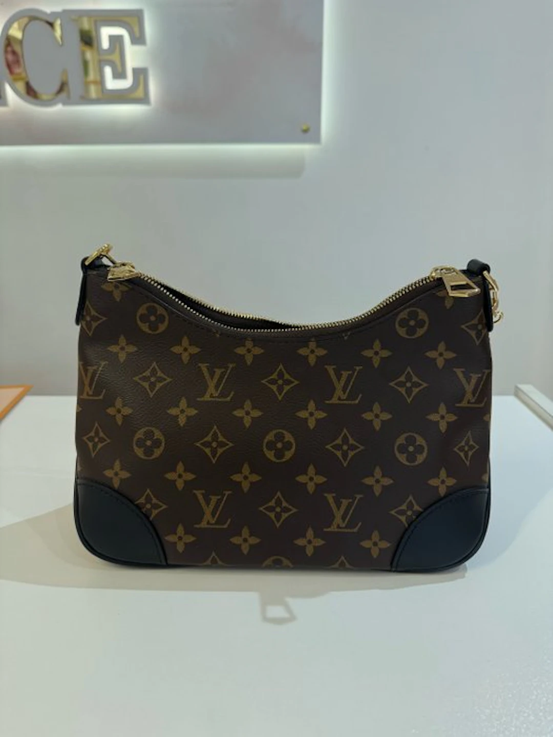 Louis Vuitton - Boulogne - Handbag