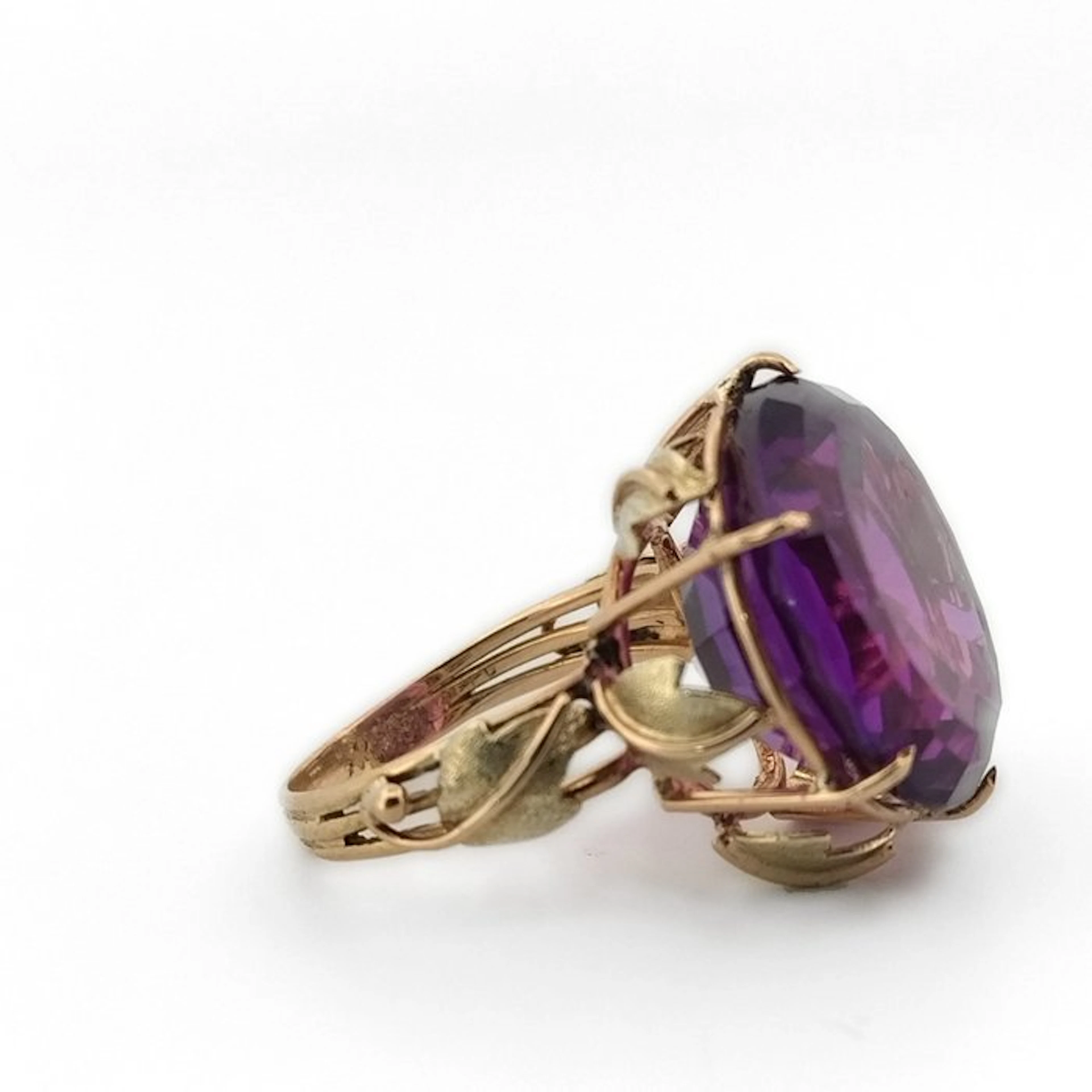 Ring - 18 kt. Yellow gold Amethyst