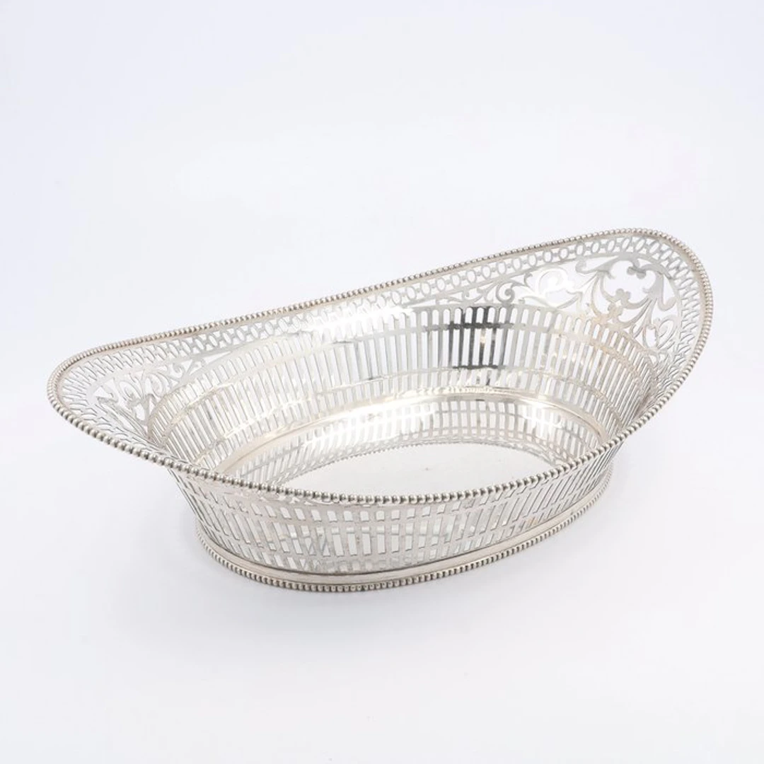 van Kempen, Begeer & Vos - Bread basket - .833 silver