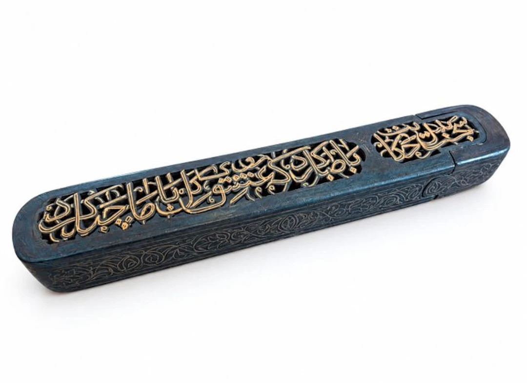 An extraordinary Qajar Qalamdan - Steel