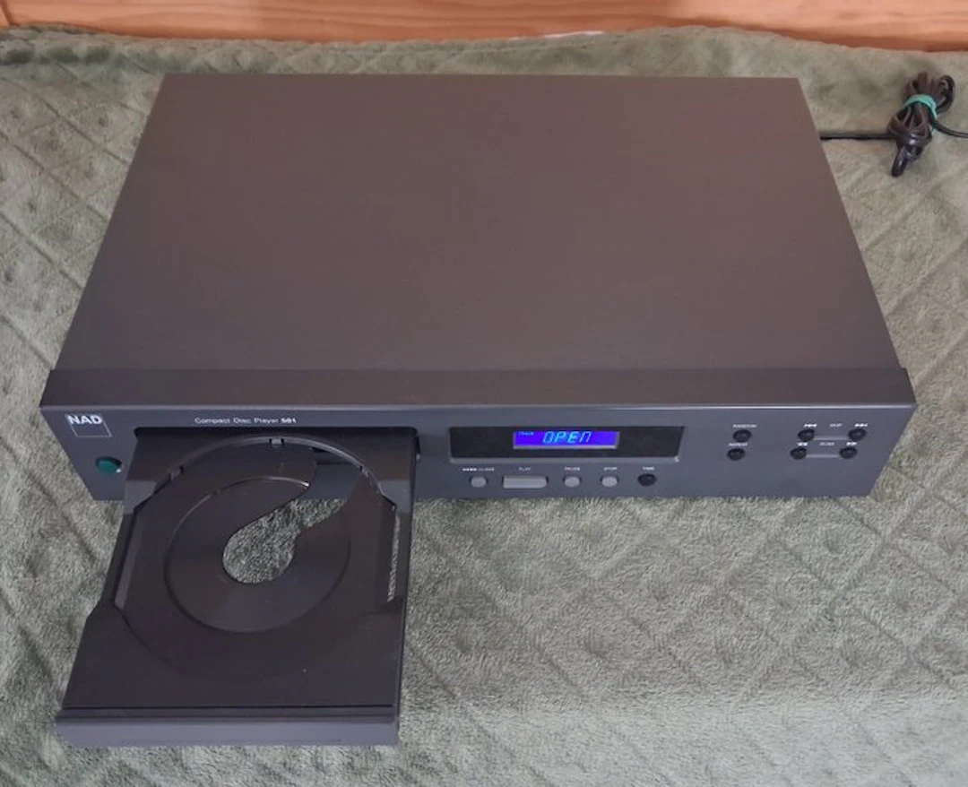 NAD - 501 CD player