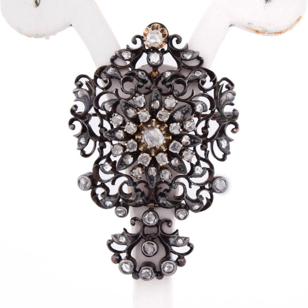 Brooch - 12 kt