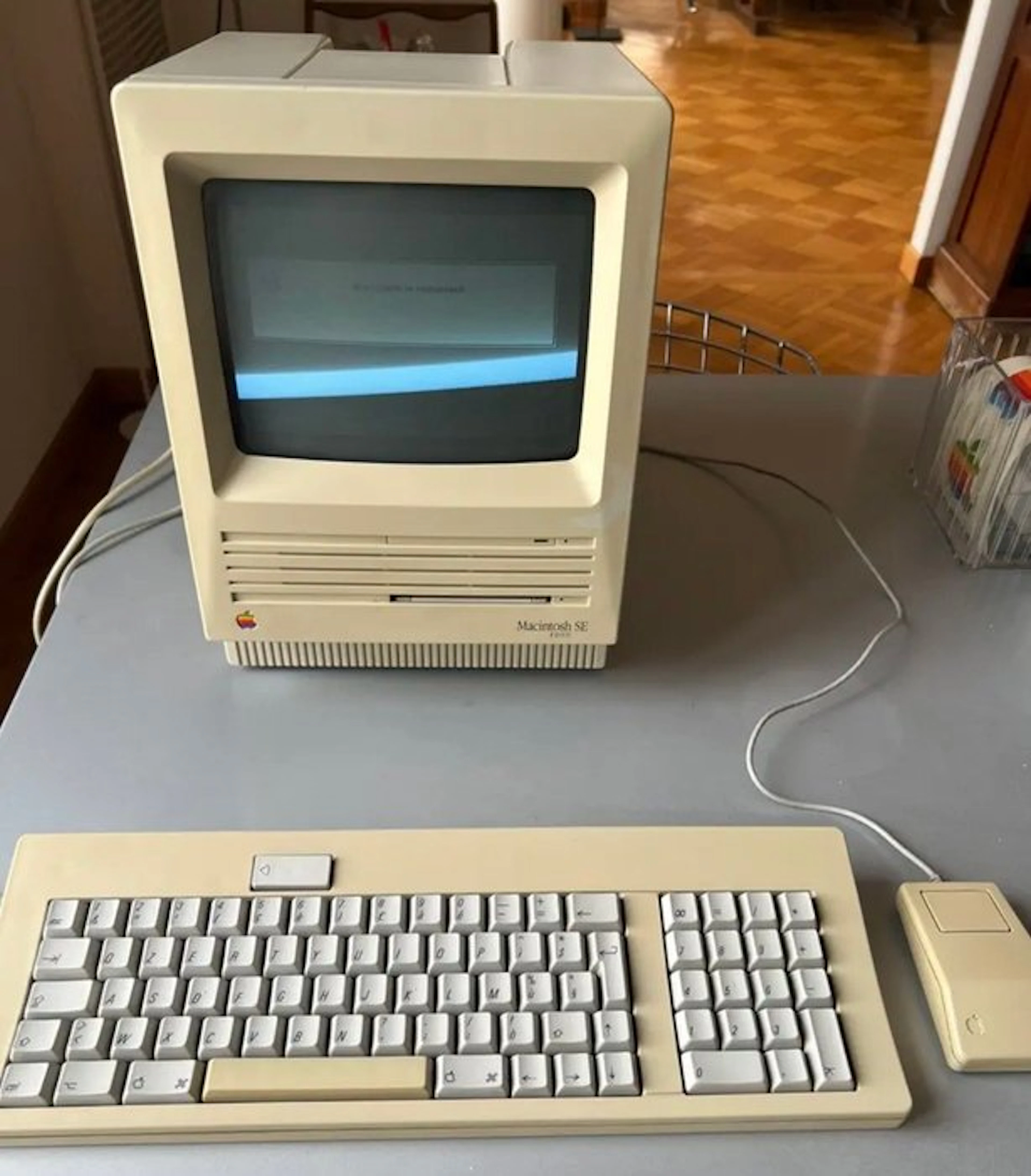 Apple Macintosh SE - Macintosh (1) - Without original box