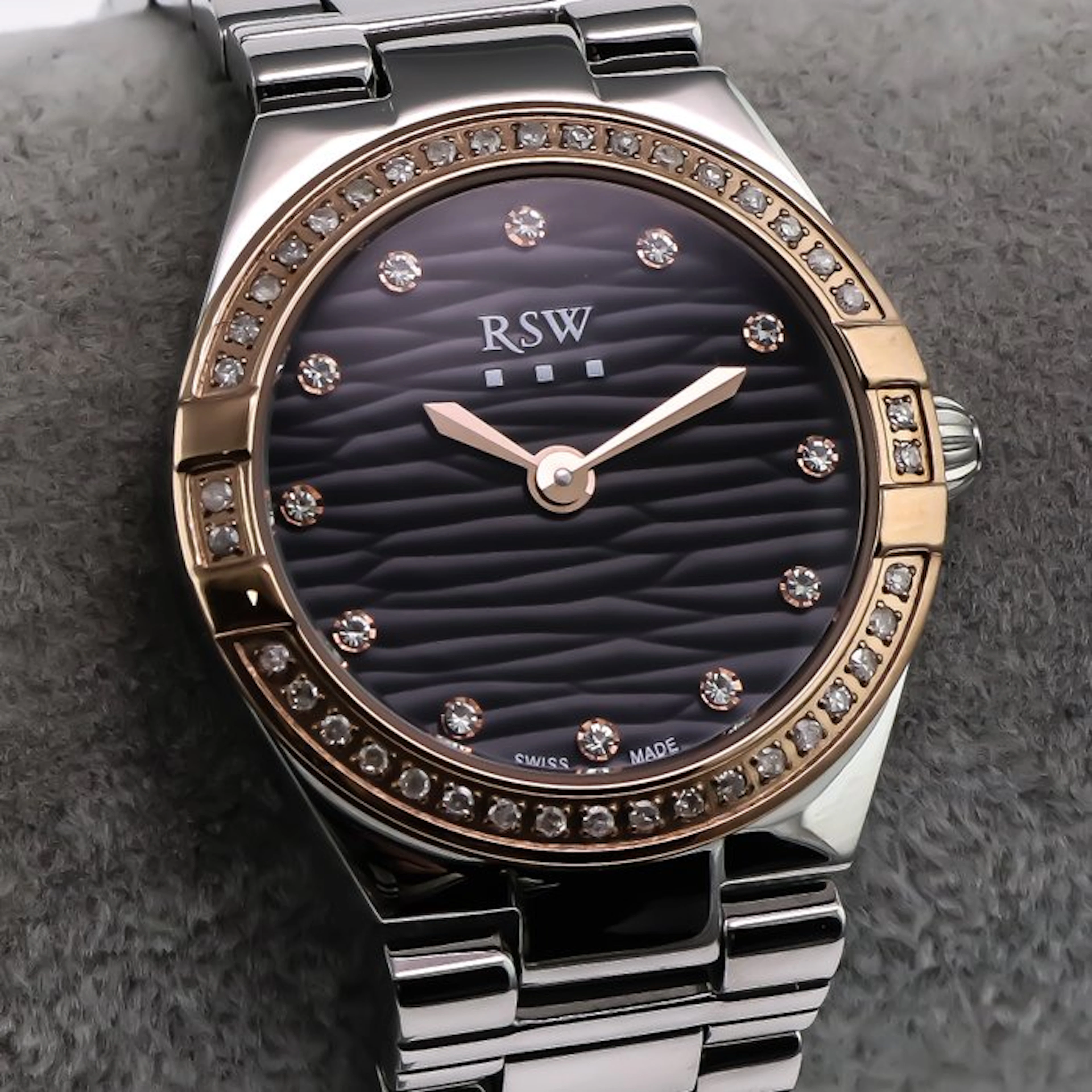 RSW - Swiss Diamond Watch - RSWL156-SR-D-4 - No reserve...