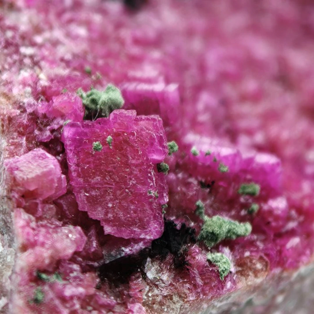 Rarest green Kolwezite on cobaltocalcite fuchsia Crystals...
