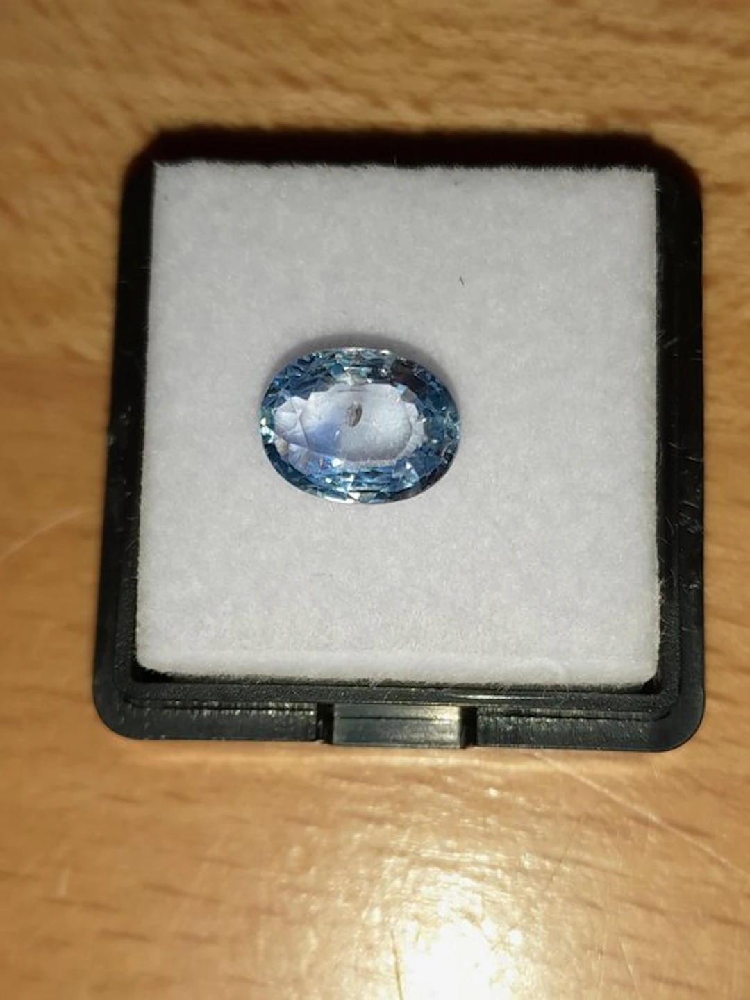 1 pcs Blue Sapphire - 2.09 ct - International Colored...