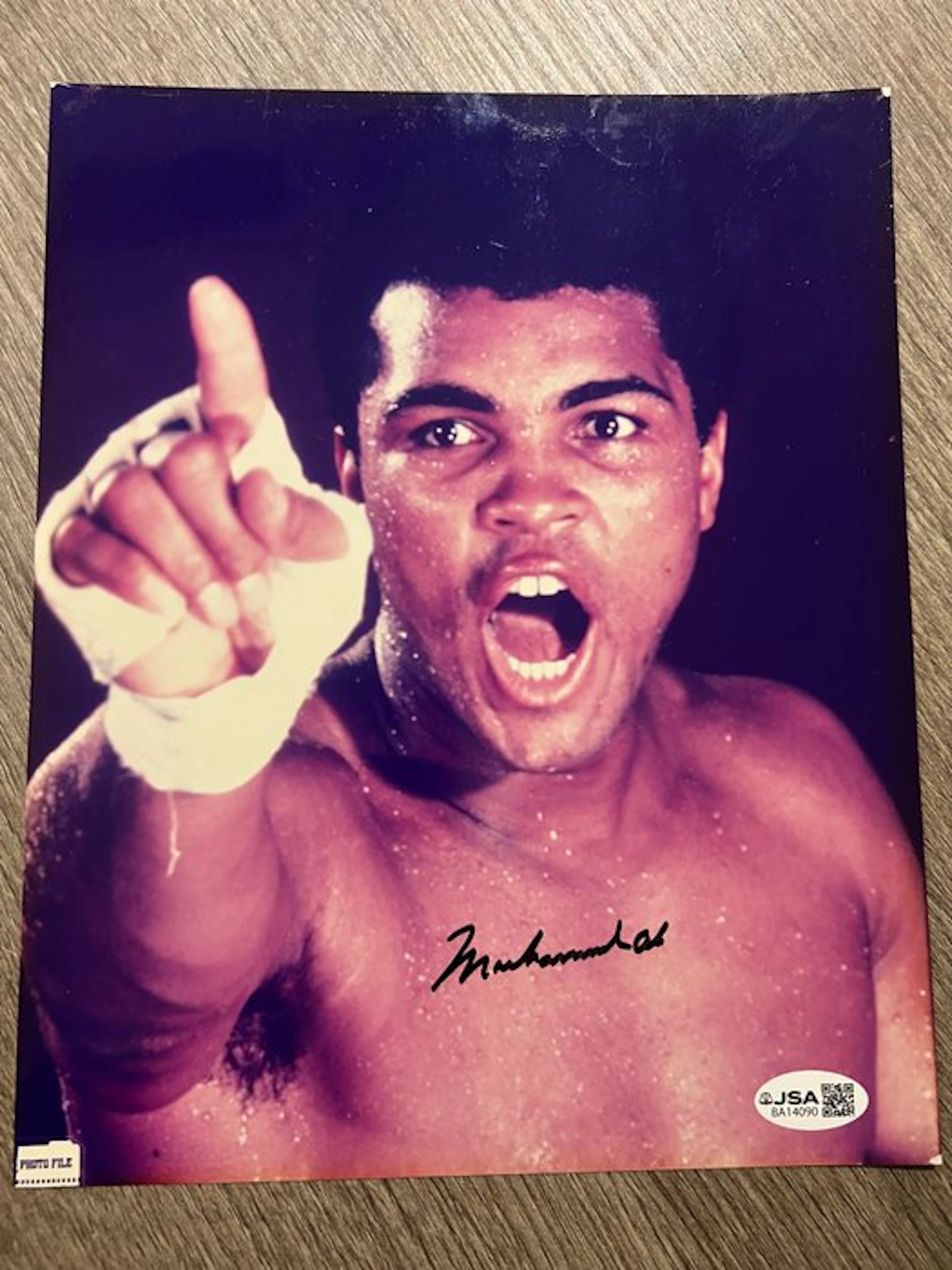 Muhammed Ali signed 8x10 COA JSA - Photograph