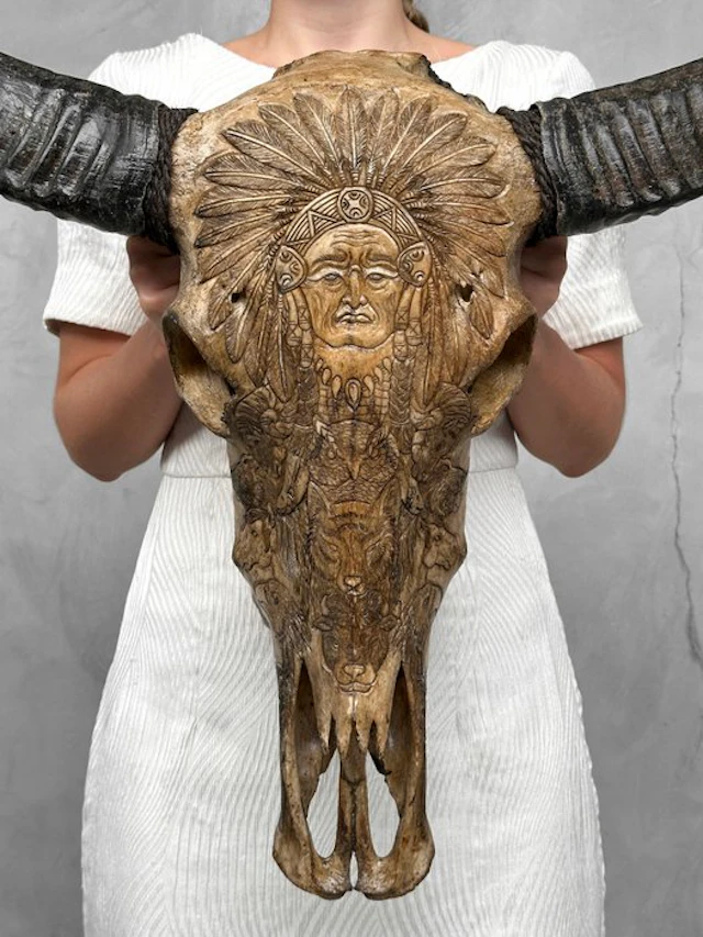 NO RESERVE PRICE - C-Authentic Large Brown Hand-Carved...