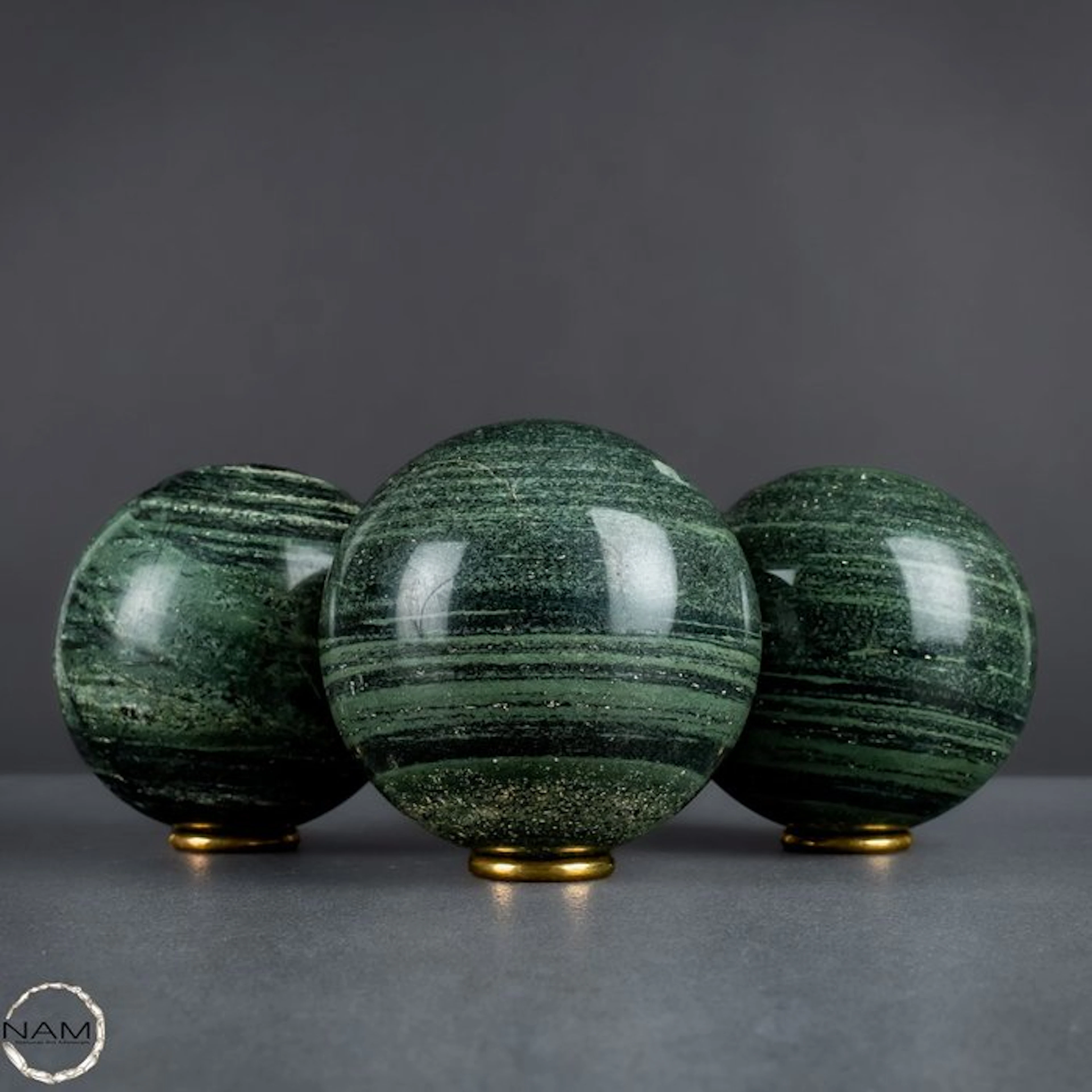 Banded Kambaba Jasper spheres – Exclusive Trio- 2163.13 g - (3)