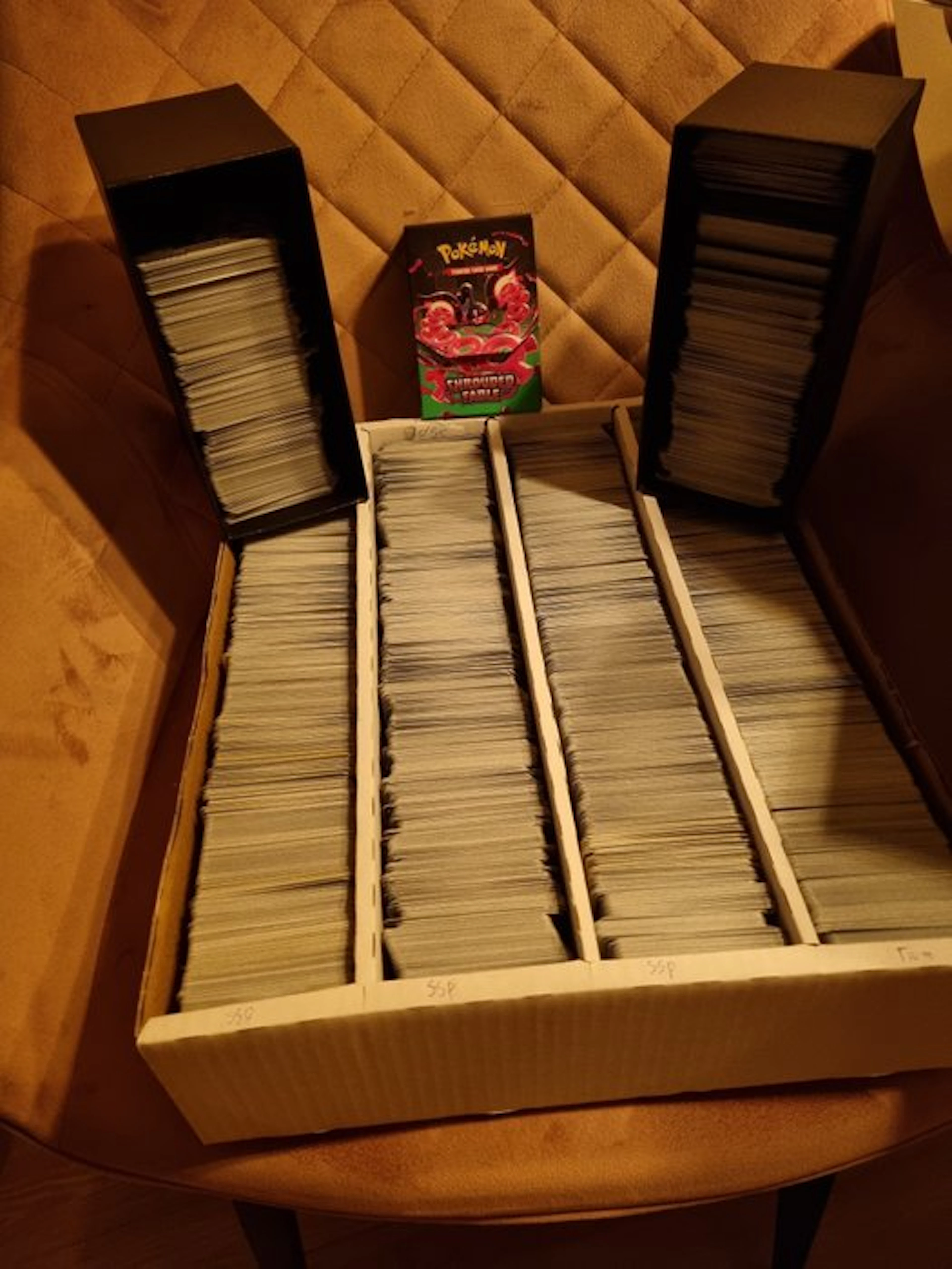 Pokémon - 750 Bulk cards Foil, Holo, Reverse holo - Various sets