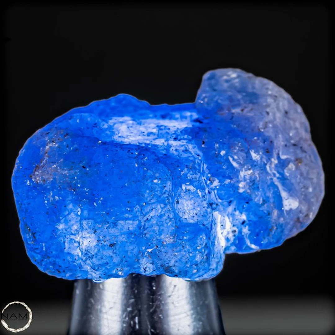 Natural, rarer gemstone-grade Tanzanite rough crystal –...