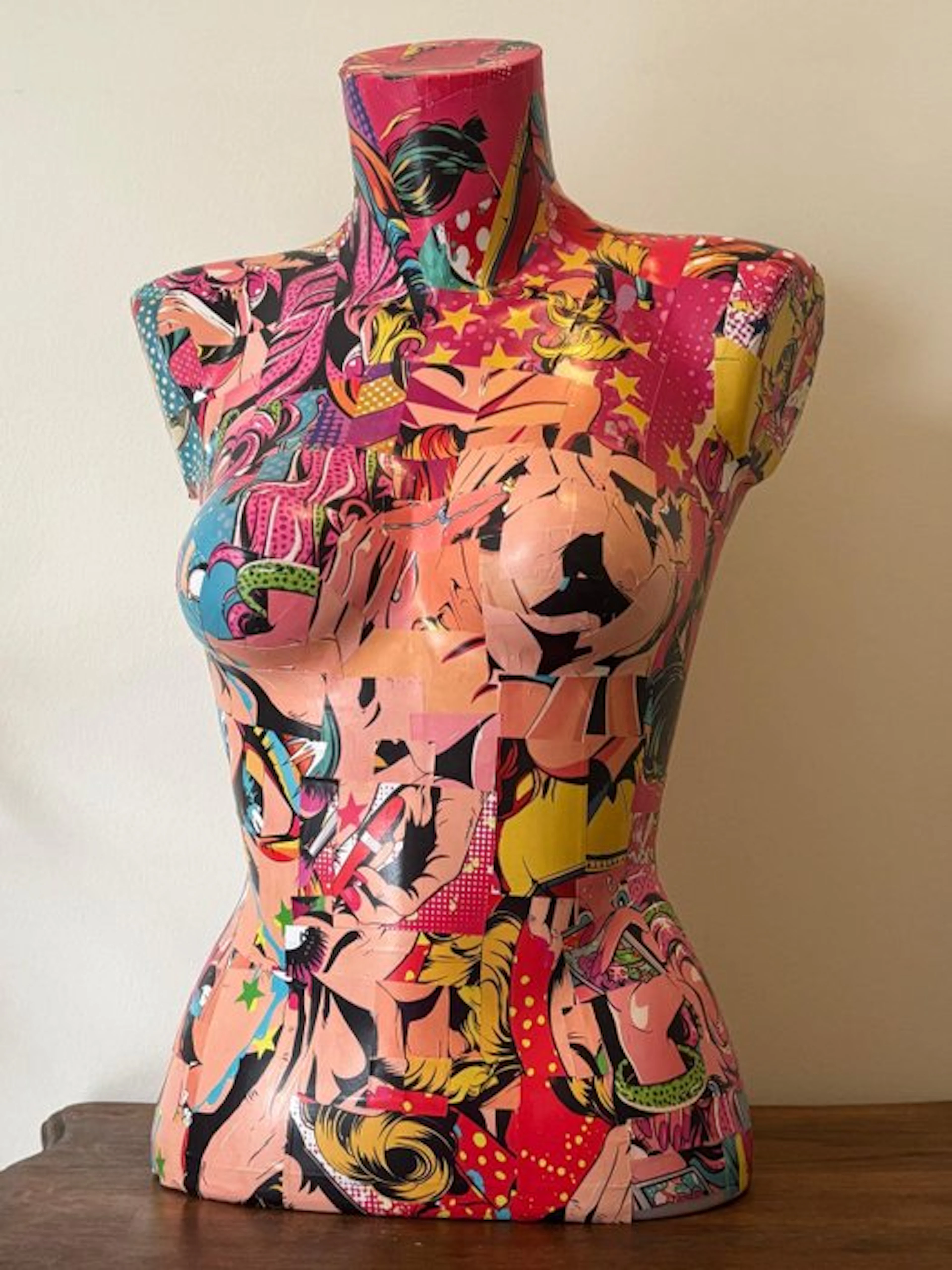 Mannequin - Pop Art Bust - Plastic, Paper