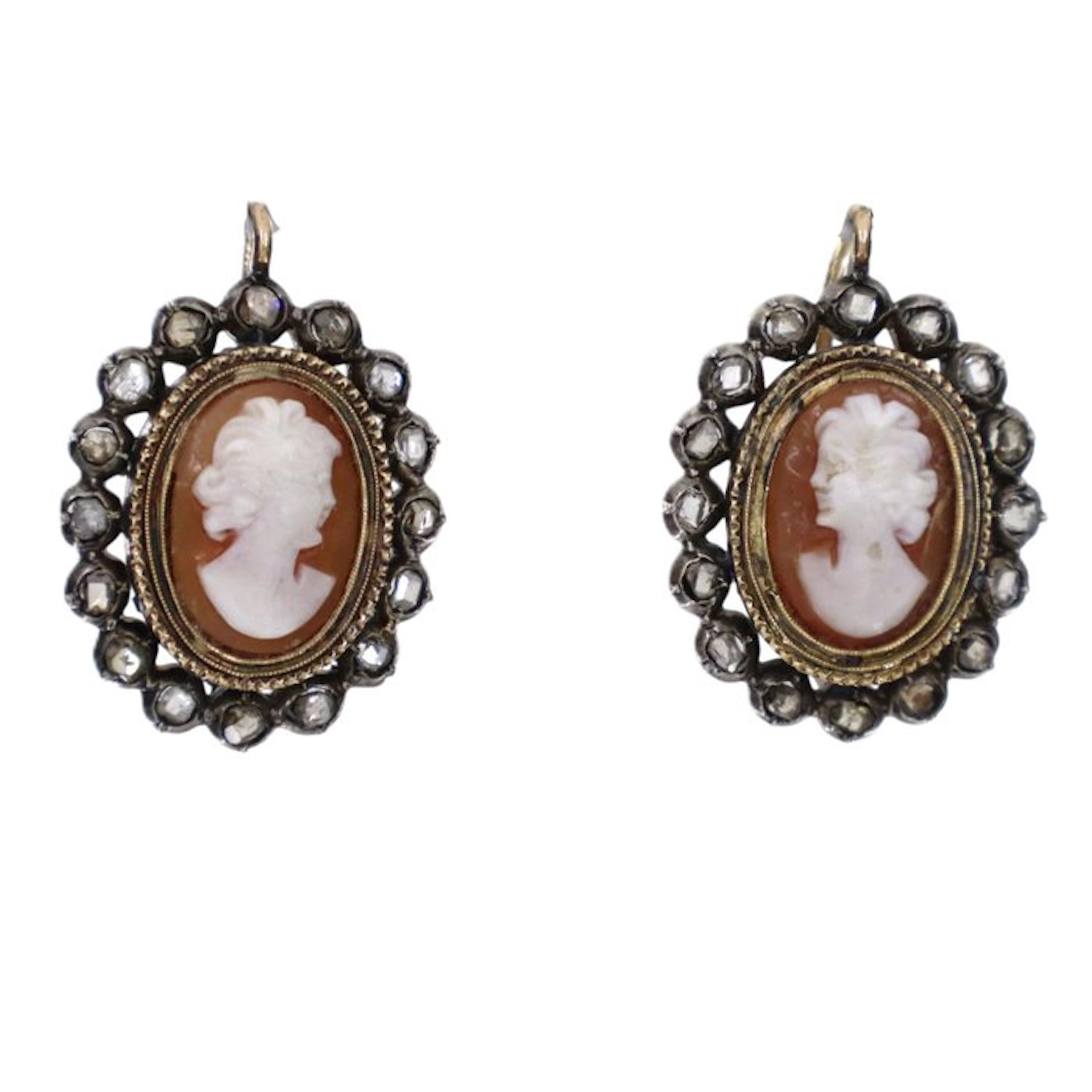 Earrings - 9 kt. Silver, Yellow gold - 1.60ct. tw. - Diamond - Shell cameo