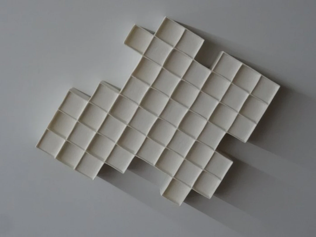 Hans Meeuwsen - 2026 - 93 wit minimalistisch wandrelief