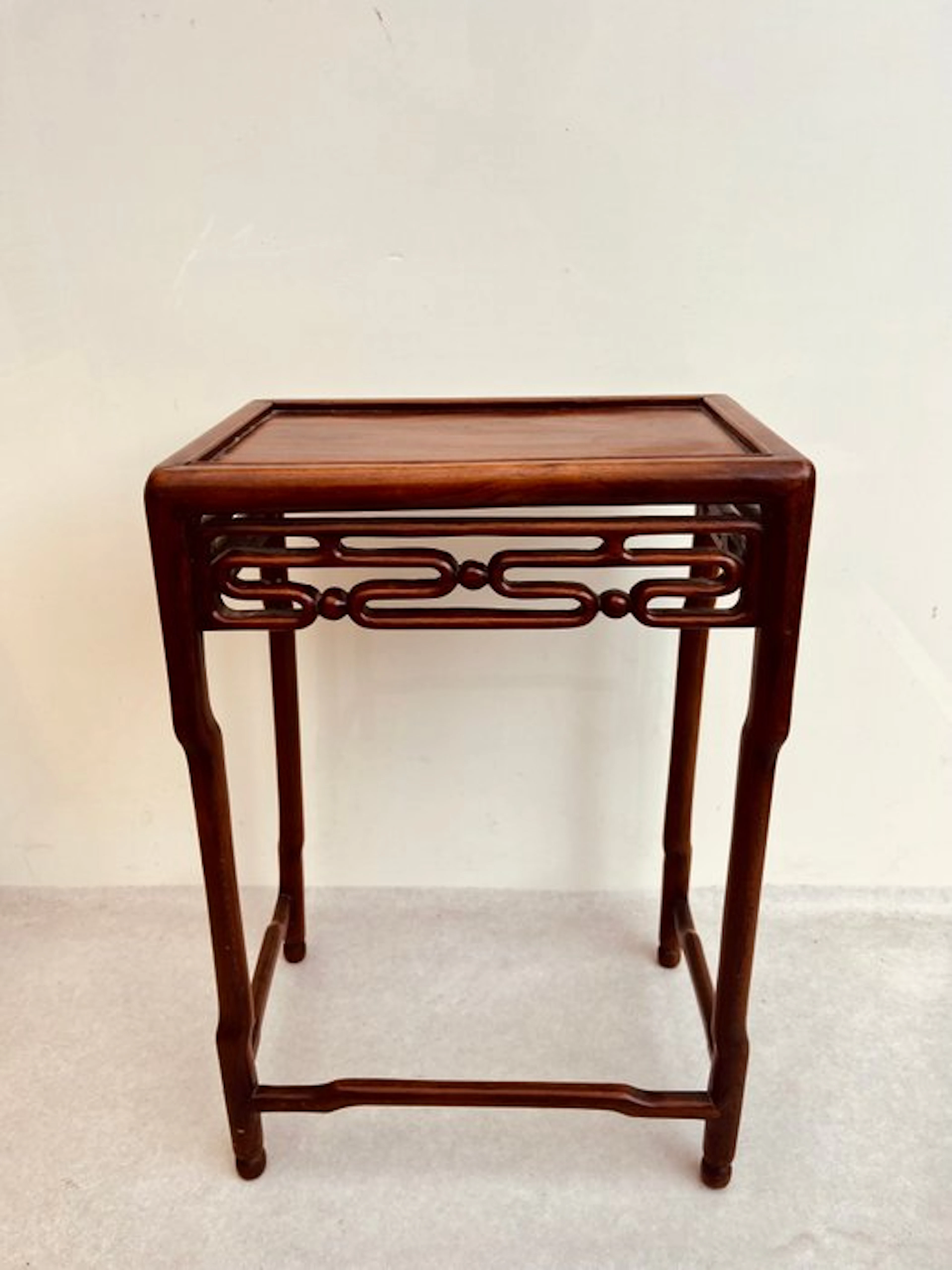 Stand - Wood - China - Qing Dynasty (1644-1911) - Huali (No reserve price)