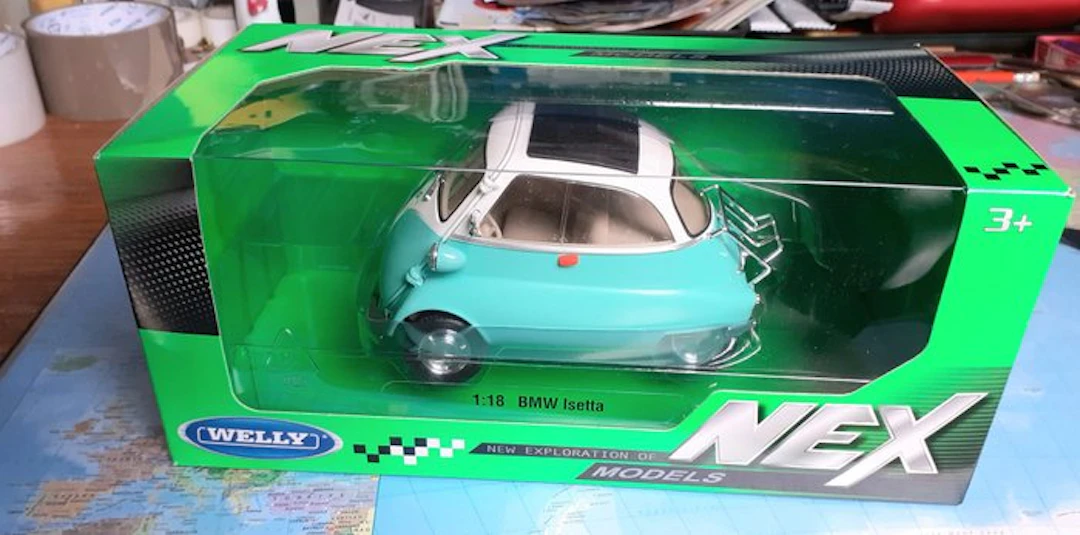 Welly 1:18 - Model car - BMW Isetta