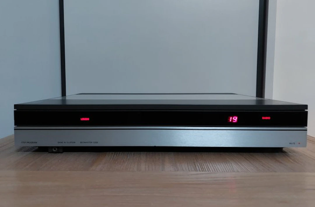 Bang & Olufsen - Beomaster 5500 type 2331 Solid state stereo receiver