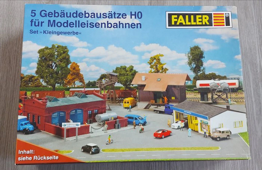 Faller H0 - Model train building kits (1) - Kit Set 'Small Business'