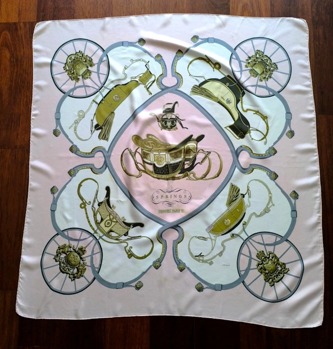Hermès - Springs - Scarf