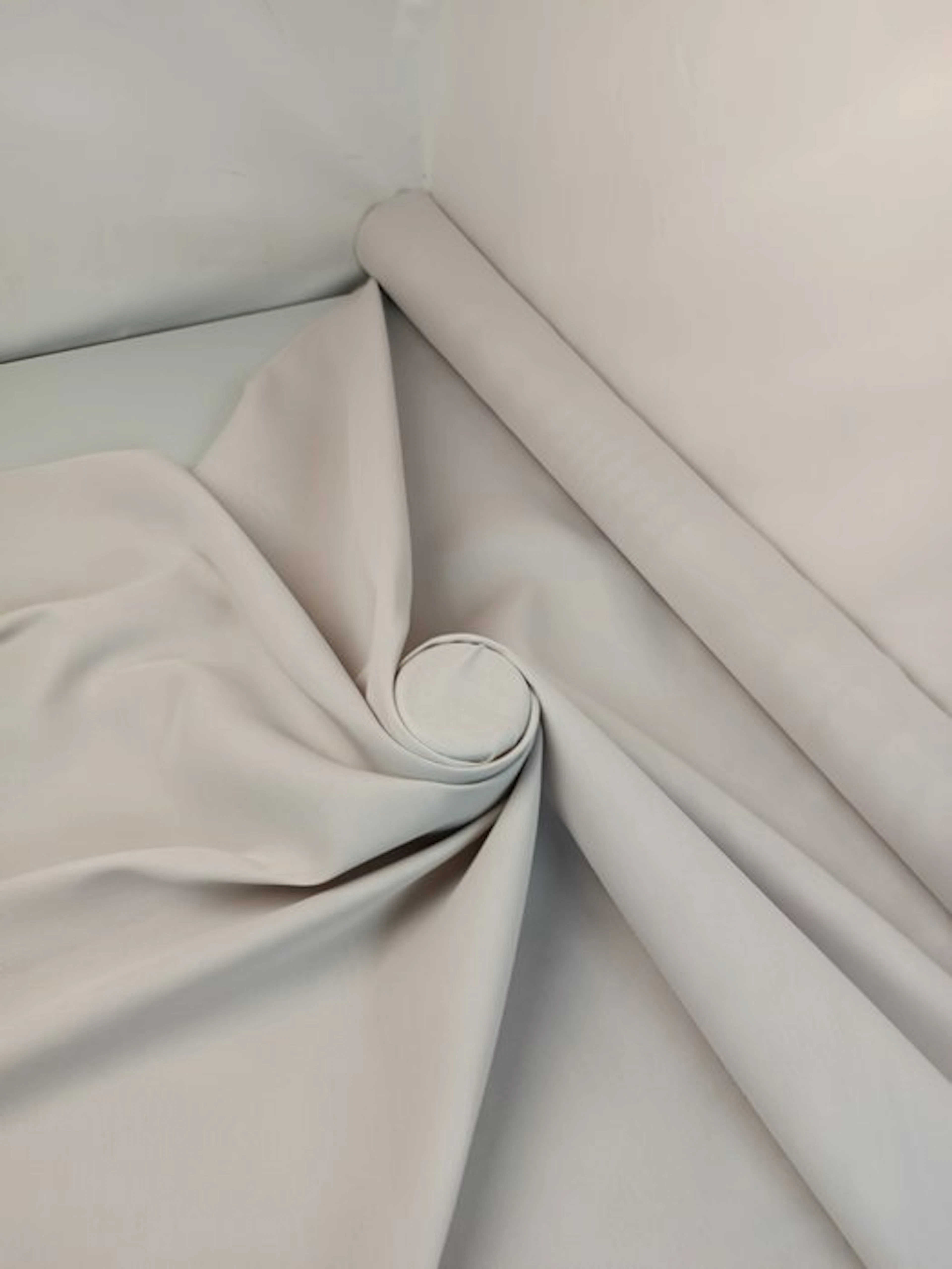 Mario Cavelli - Upholstery fabric - 330 cm - 400 cm - Flame retardant