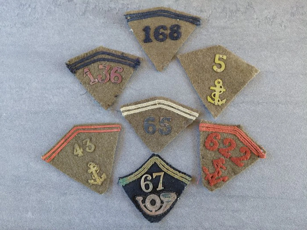 France - Military uniform - WWI collection of French cap badges