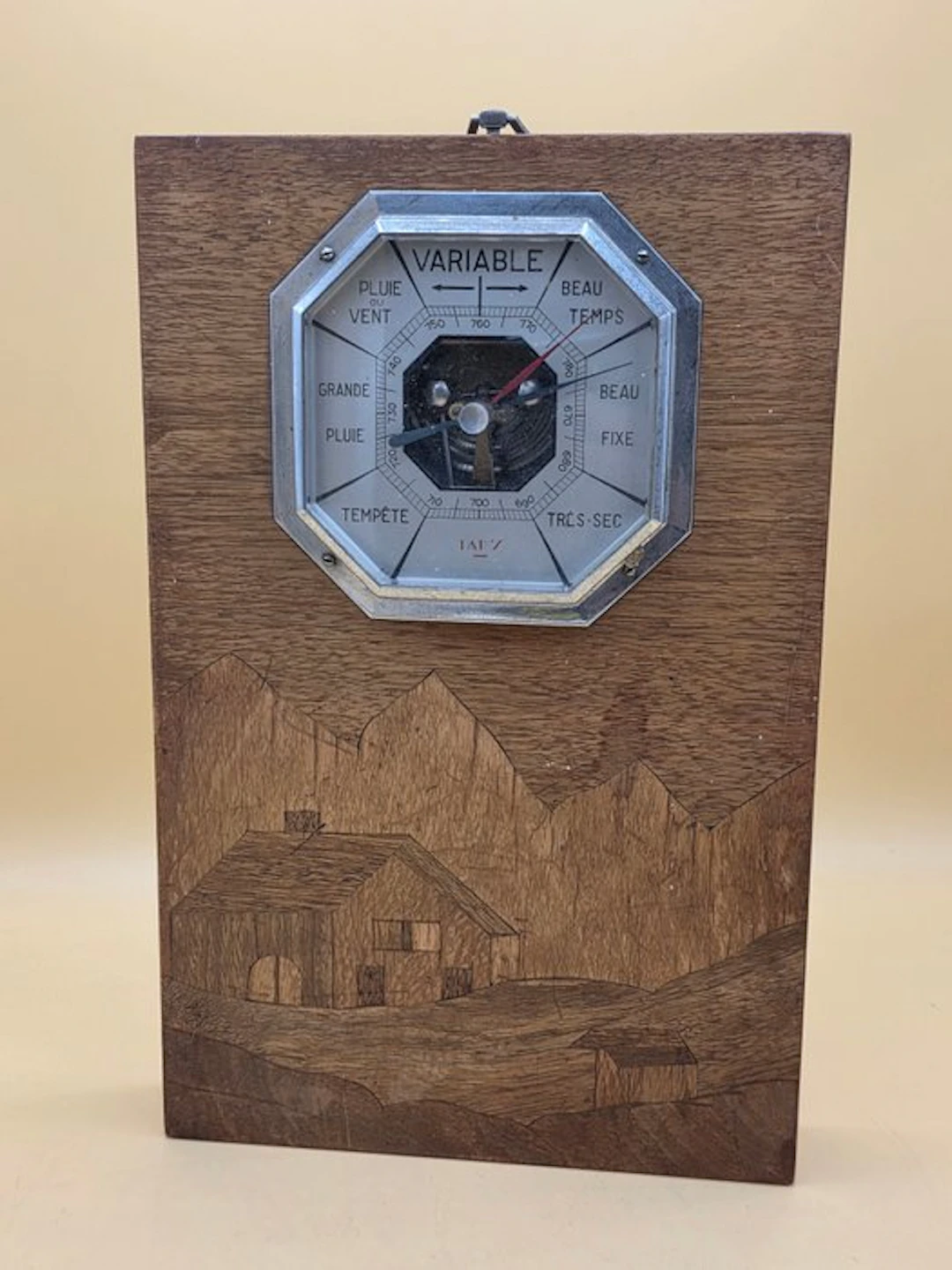 tap z - Barometer - Wood