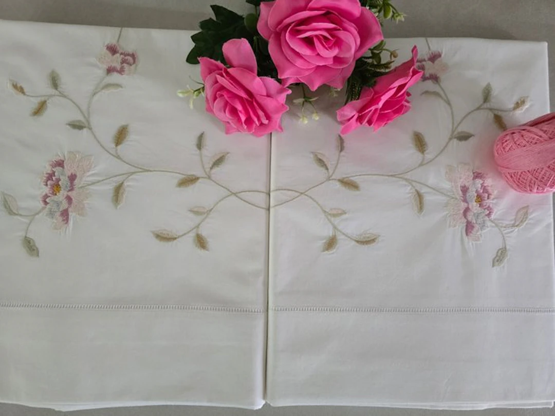 Set Lenzuola ricamate in puro cotone percalle Ricamo in...