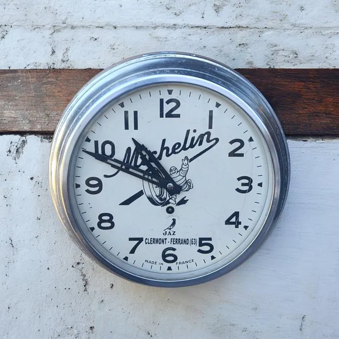 Clock - Metal - 1940-1950 - promotional clock