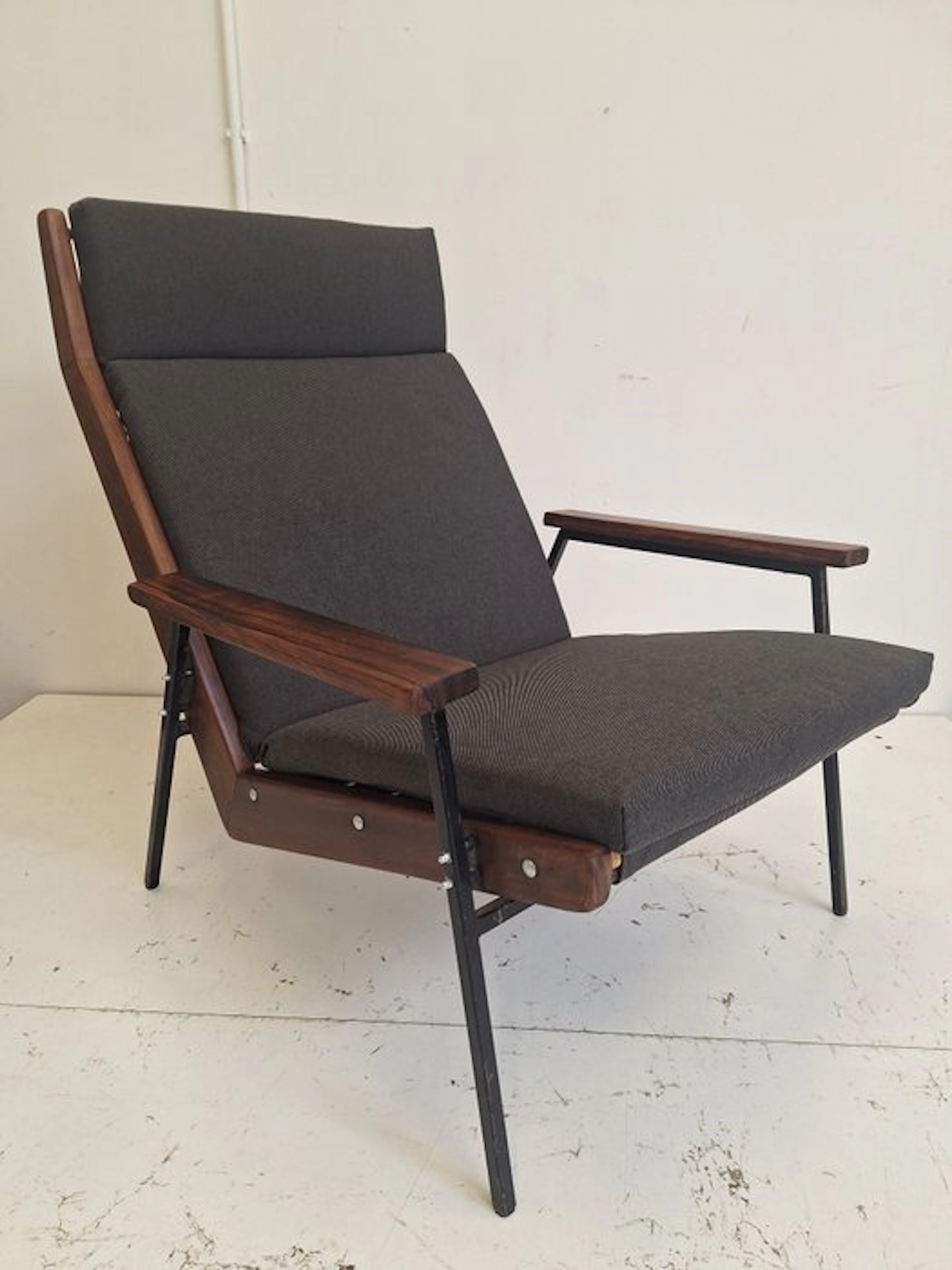 Gelderland - Rob Parry - Armchair - Wood, Metal, Fabric - 'Lotus' 1611