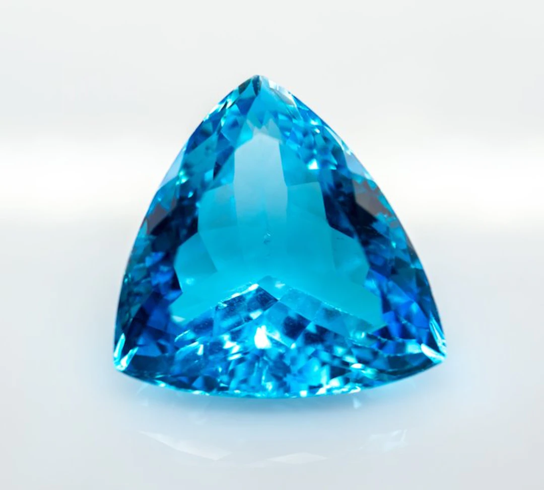 No reserve price Topaz - 40.96 ct - Gem Report Antwerp...
