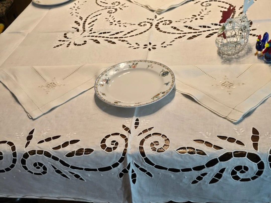 Tablecloth (7) - 260 cm - 175 cm - Antique trousseaus