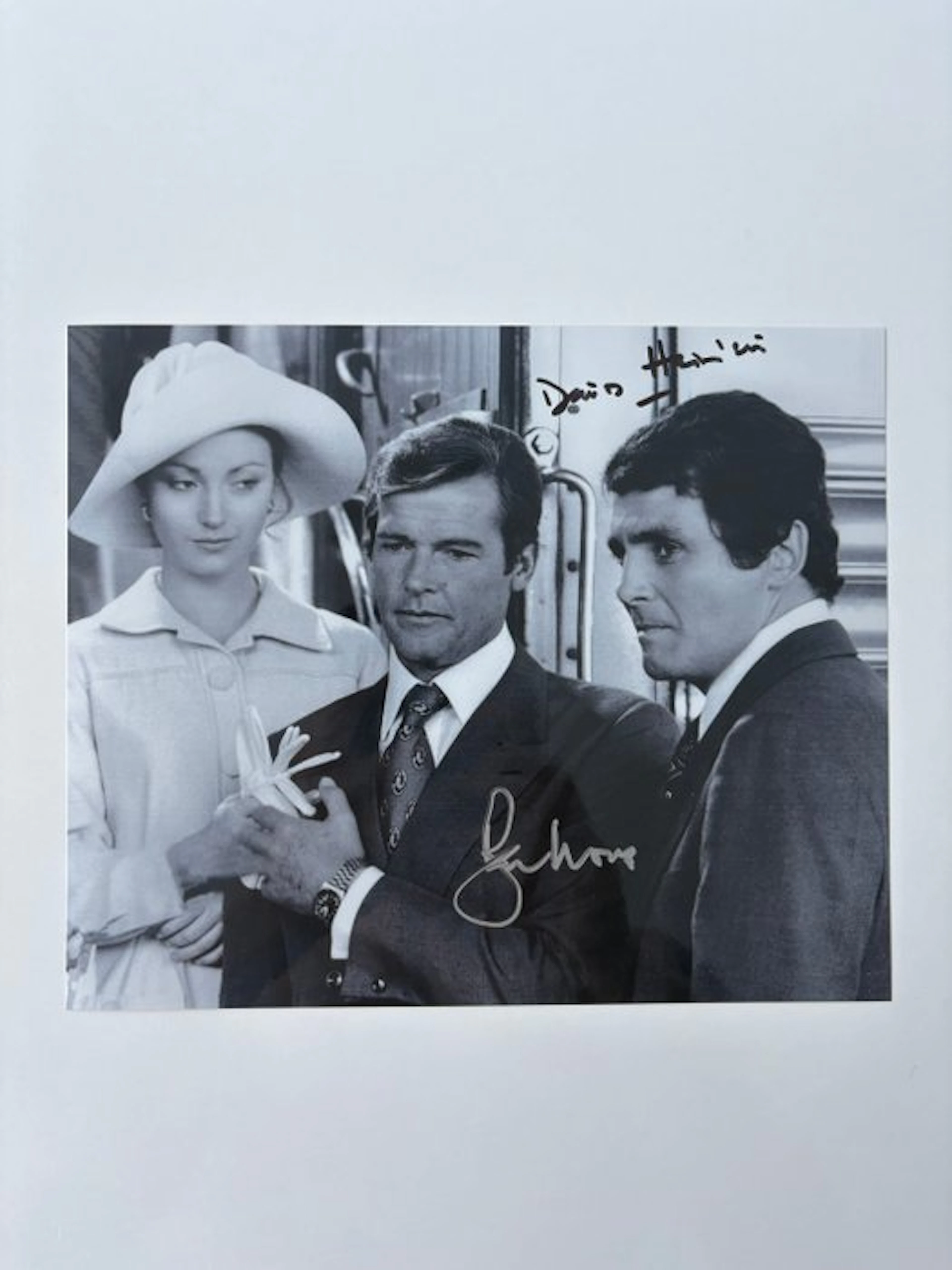 James Bond 007: Licence to Kill - Roger Moore as "James...