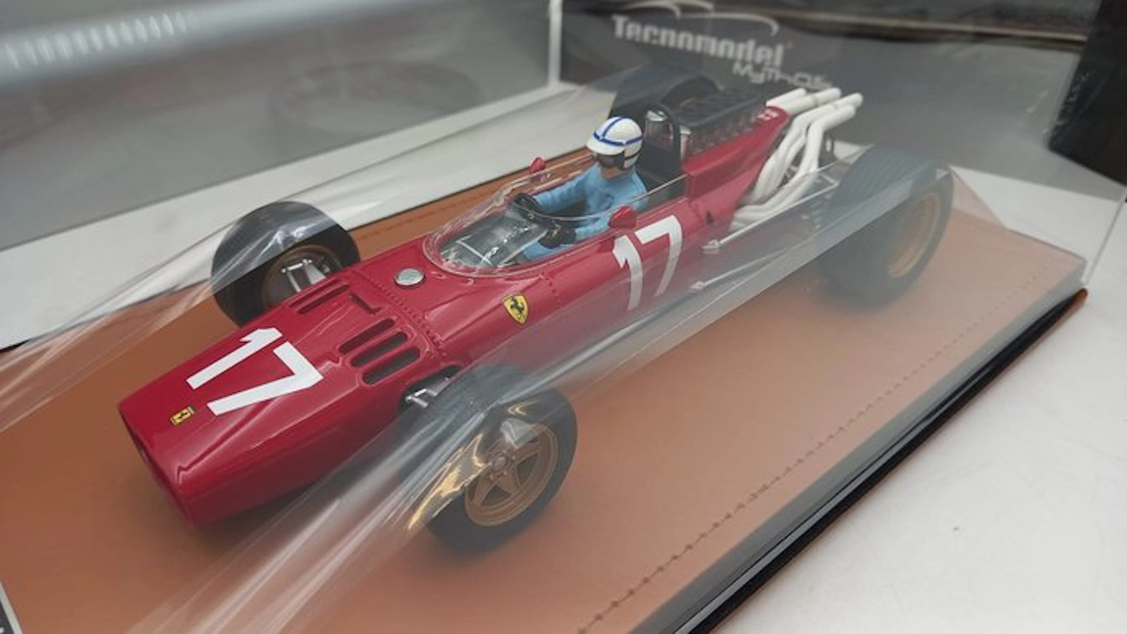 Tecnomodel 1:18 - Model car - Ferrari 312 F1 John Surtees...