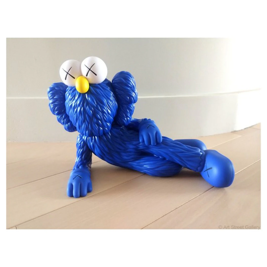 Kaws (1974) - Time Off (Blue) · Neuf