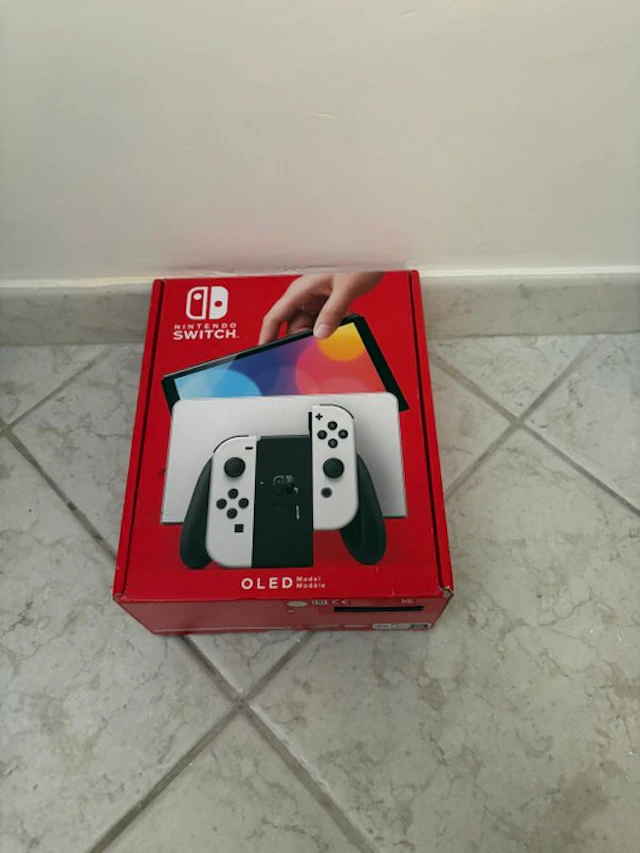 Nintendo - Switch - Nintendo Switch OLED - Video game console - In original box